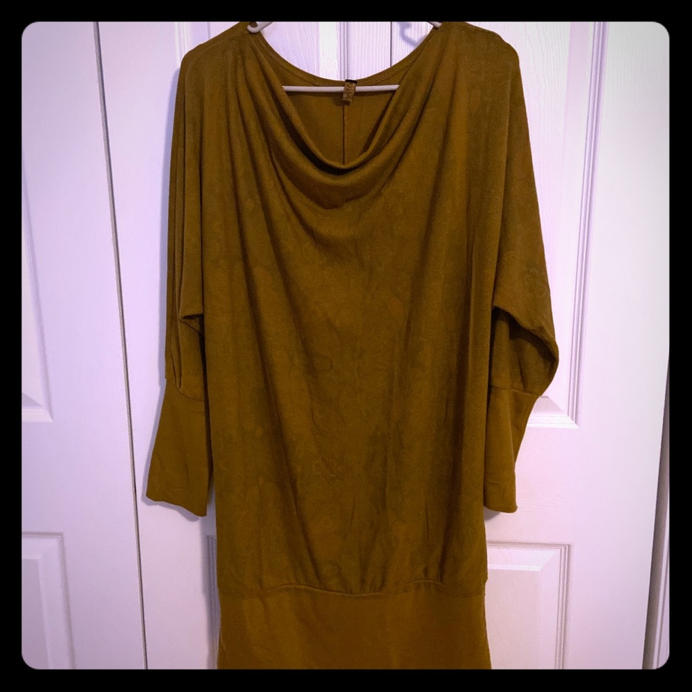 Tan paisley long sweater.